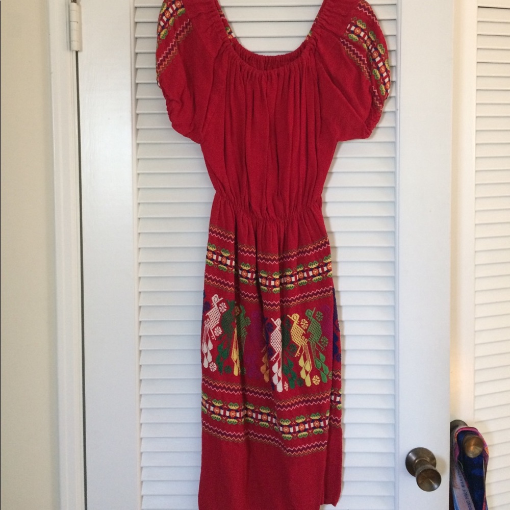 Vintage Mexican peasant dress.  Size M