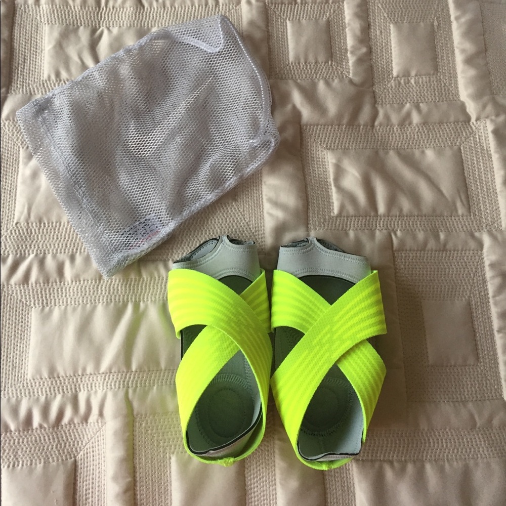 Nike Studio Wraps XS