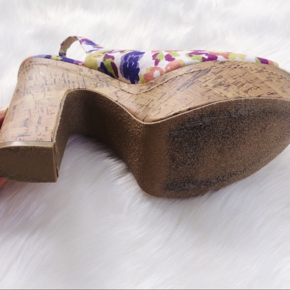 STEVE MADDEN Genny Cork Platform Heels - Picture 5 of 5