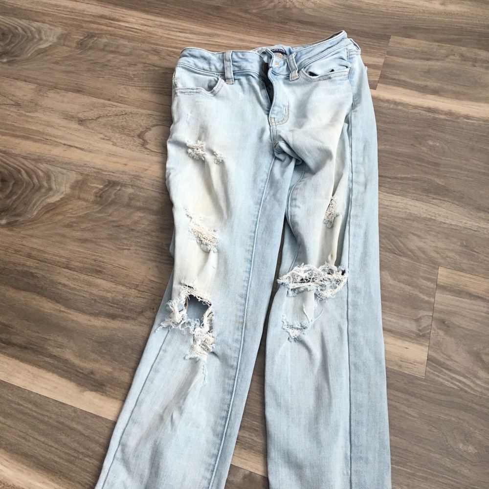 Light Blue Denium American Eagle Jeans!