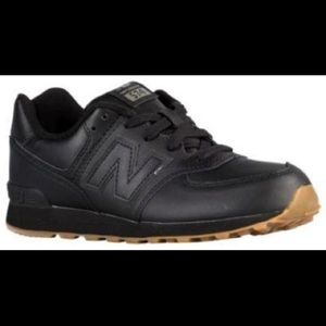 🔥SALE🔥Men's 8 New Balance 574 Black