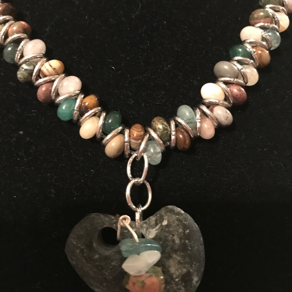 Tauna's Creation, Gem Stone 💎 Crystal necklace - Picture 2 of 2