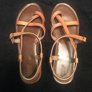 mossimo supply co. tan sandals