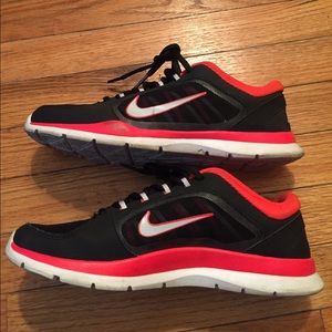 🤑SOLD🤑Nike Sneakers size 8.5