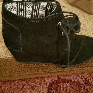 Toms Wedges