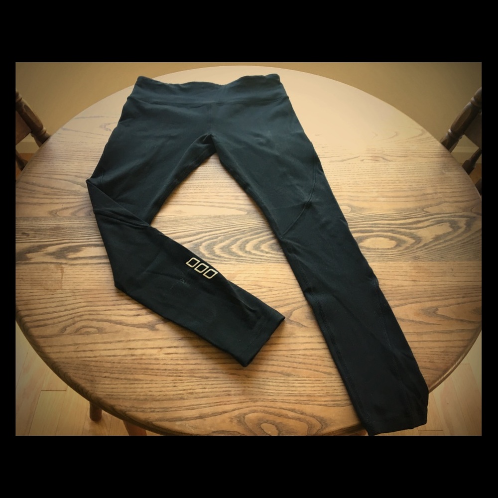 Lorna Jane leggings - Size Smalll