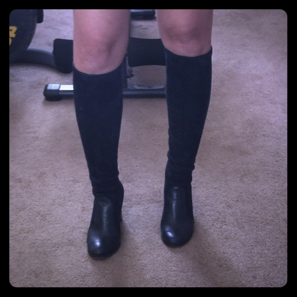 Extra pics for Chanel Boots