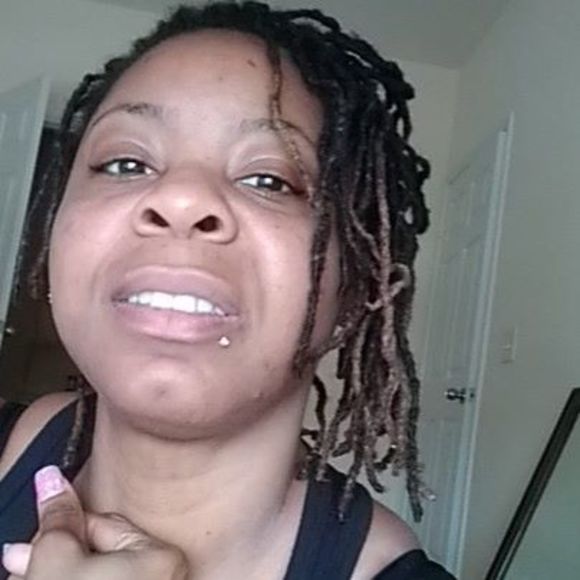 Meet your Posher, Shelley - Picture 1 of 1