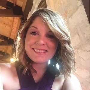 Meet your Posher, Lacey