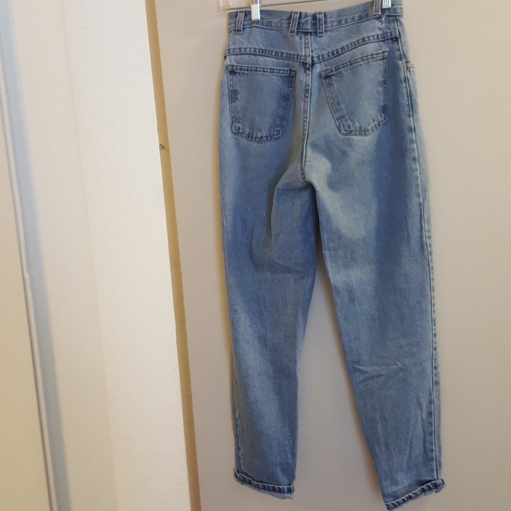 High waisted vintage mom jeans