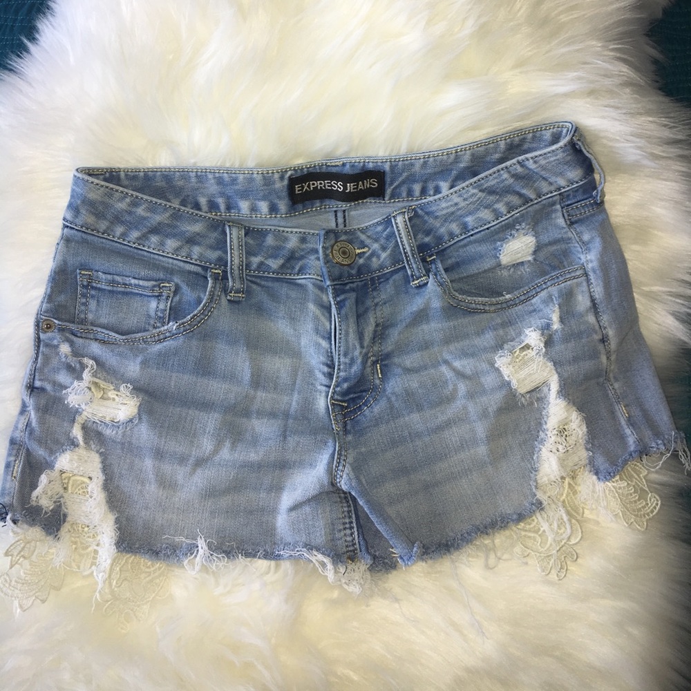 Express distressed lace denim shorts sz 2