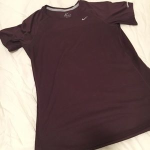 Nike Dri Fit Maroon Brown Short Sleeve Top Size L