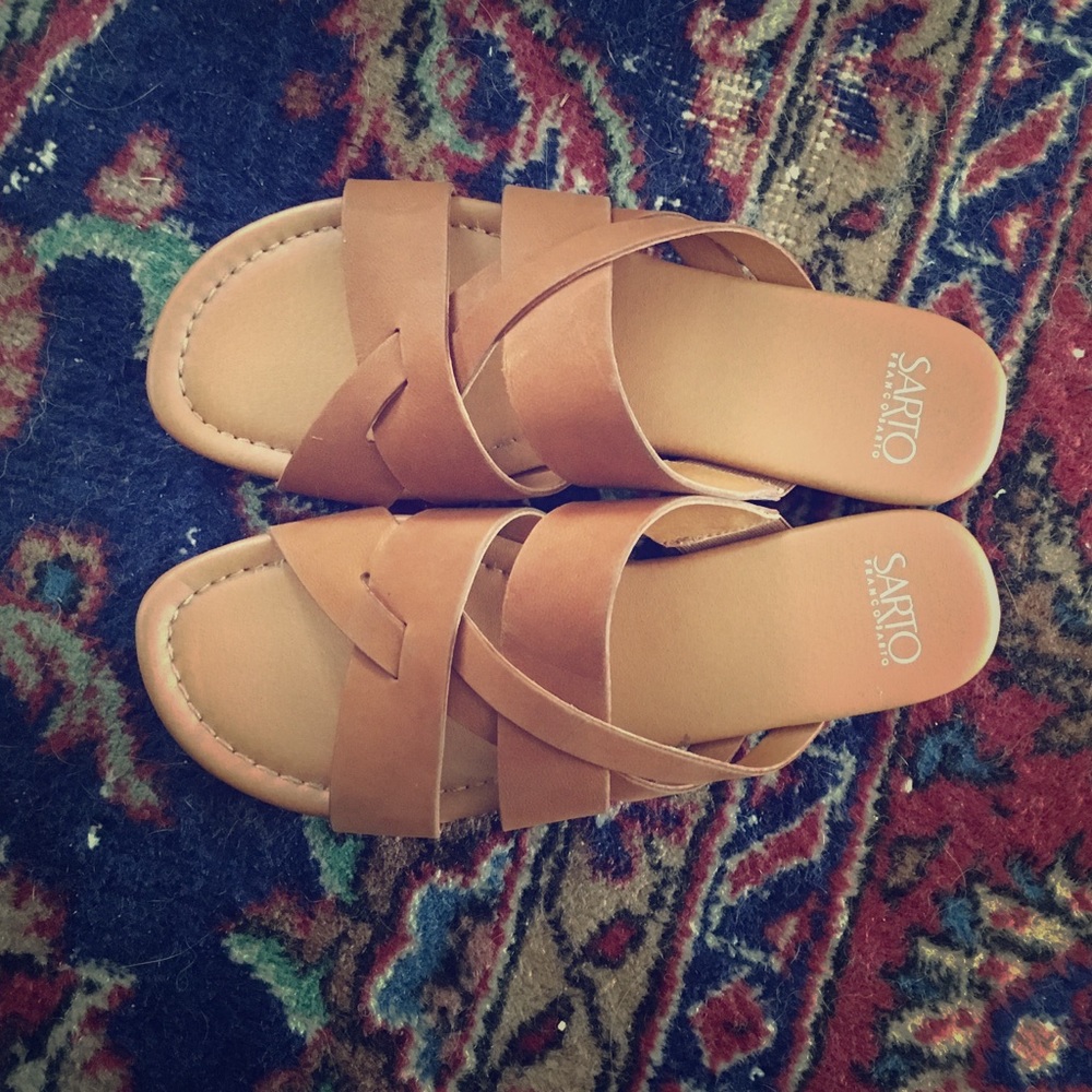 Leather sandals