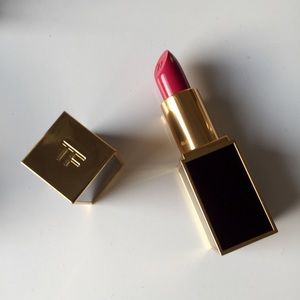 New Tom Ford matte lipstick Plum Lush 05