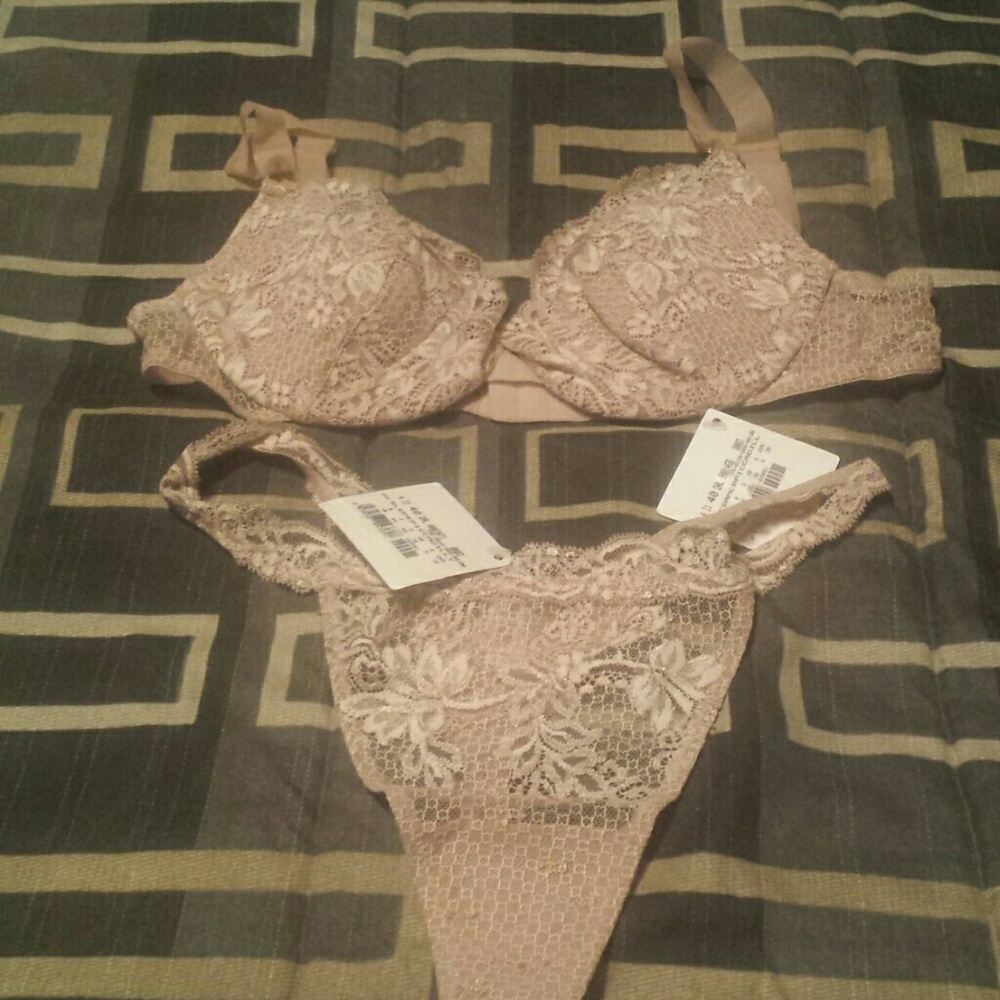 NWT La Perla Bra & Thong Set