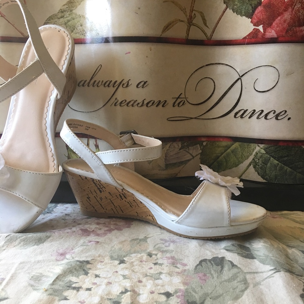 Girls white sandals