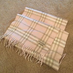 Burberry cashmere scarf
