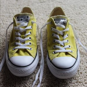 Yellow low rise converse