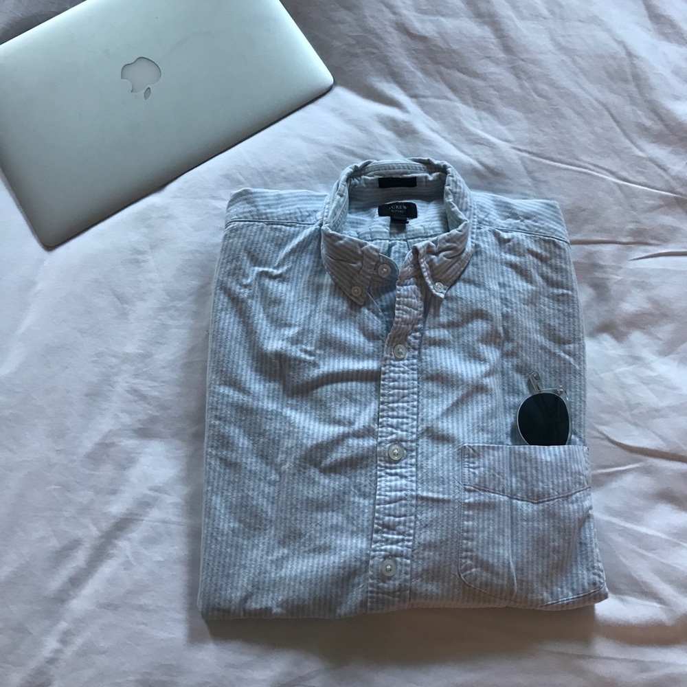 Slim-fit button down