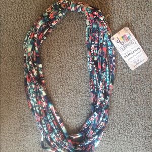 Dona Bela Shred Scarf