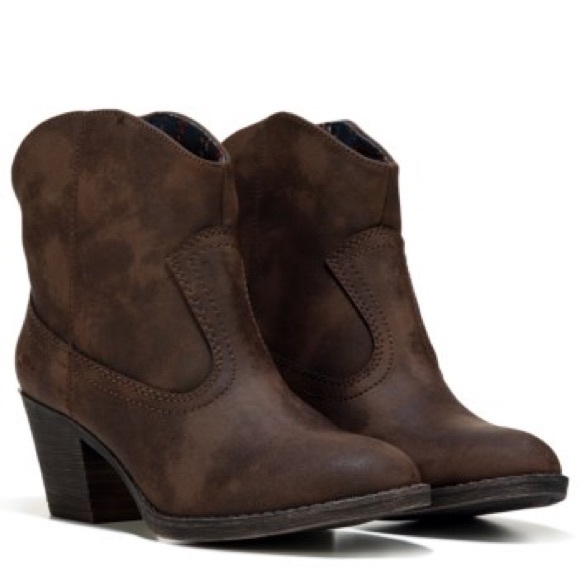 NIB Brooks Brown Distressed Western Ankle Boots - Picture 2 of 8