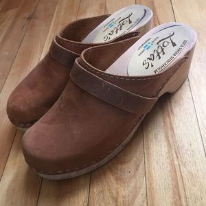 Lotta's Clogs