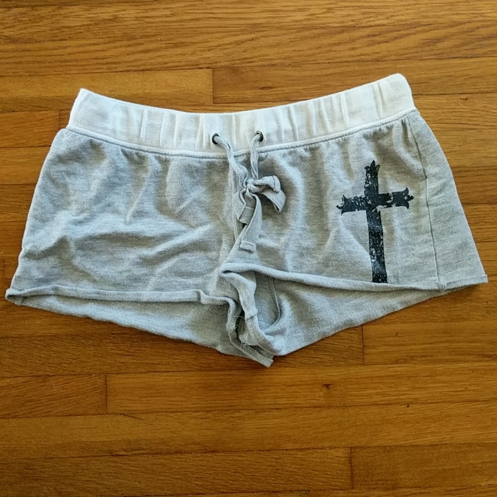 Cross soft shorts