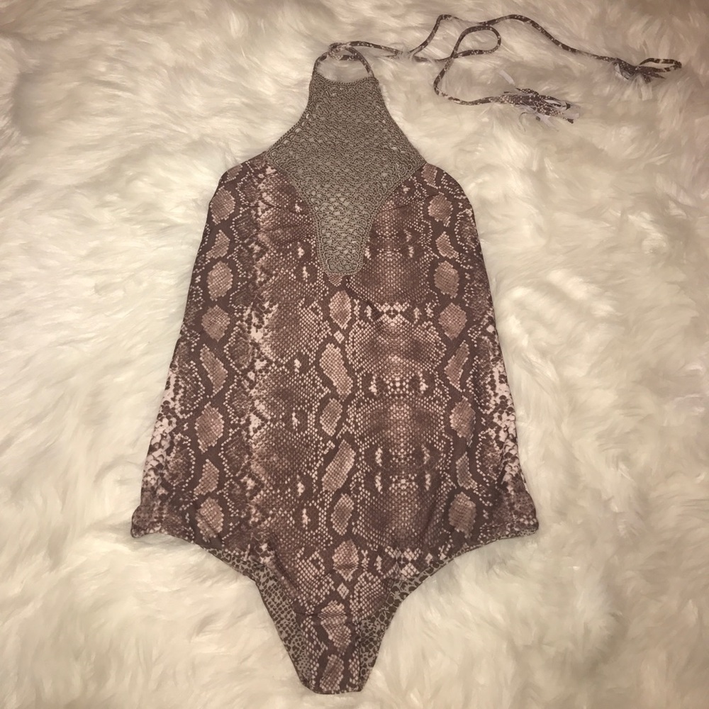 $85 🅿️🅿️ acacia teahupoo full piece in python