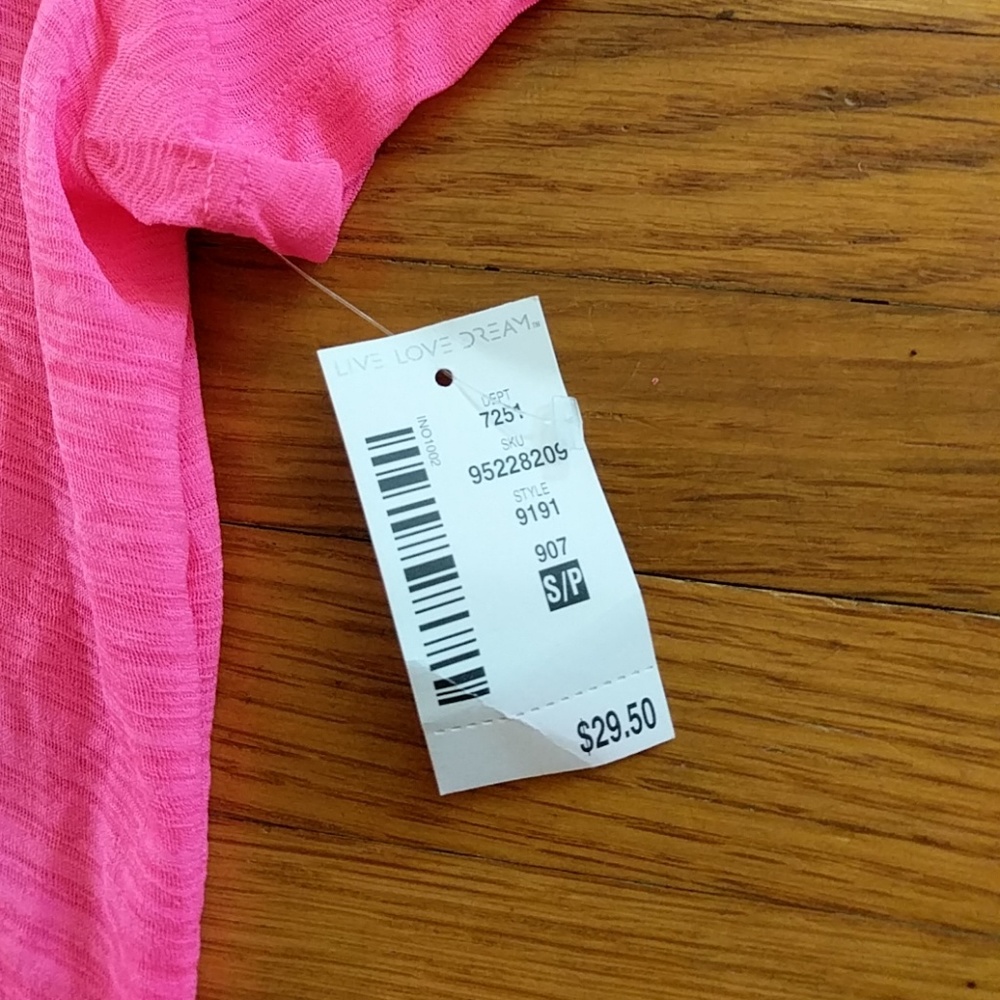 Pink shirt - Picture 2 of 4