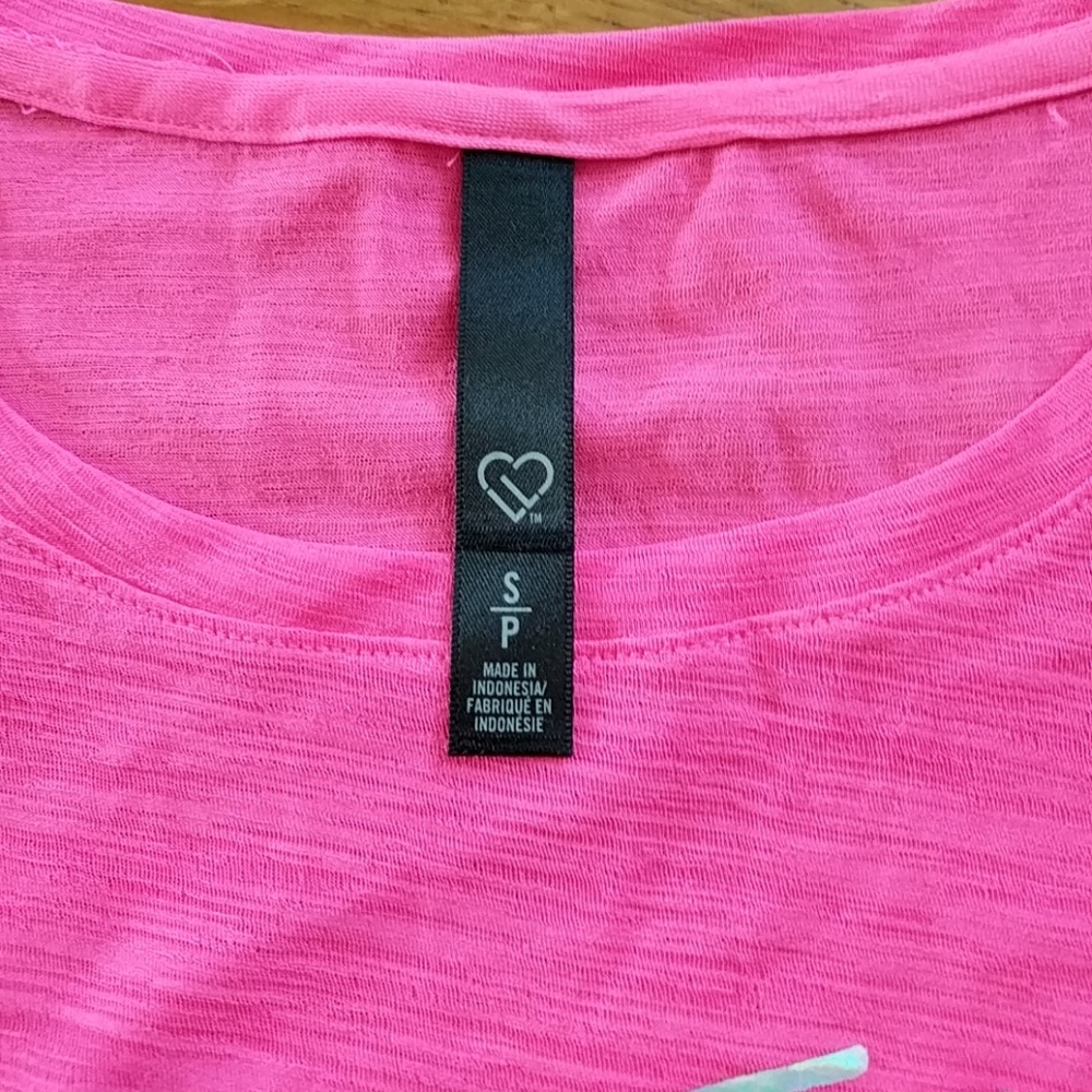 Pink shirt - Picture 3 of 4
