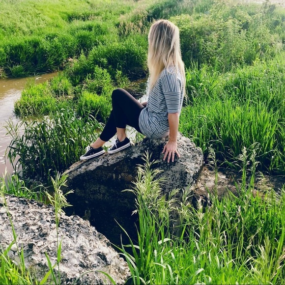 Meet your Posher, Megan - Picture 2 of 3