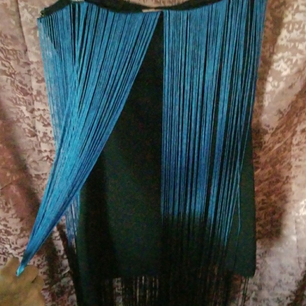 Dress - Picture 3 of 4