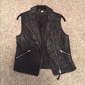 FAUX LEATHER VEST