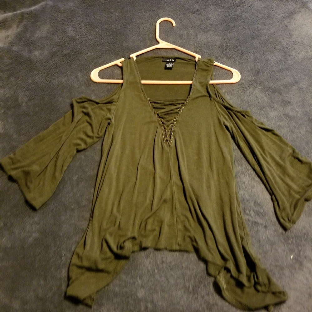 Shirt - Picture 2 of 4