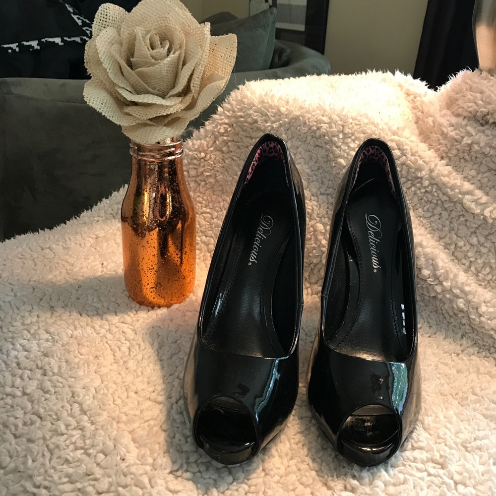 Black patten leather peep toe heels