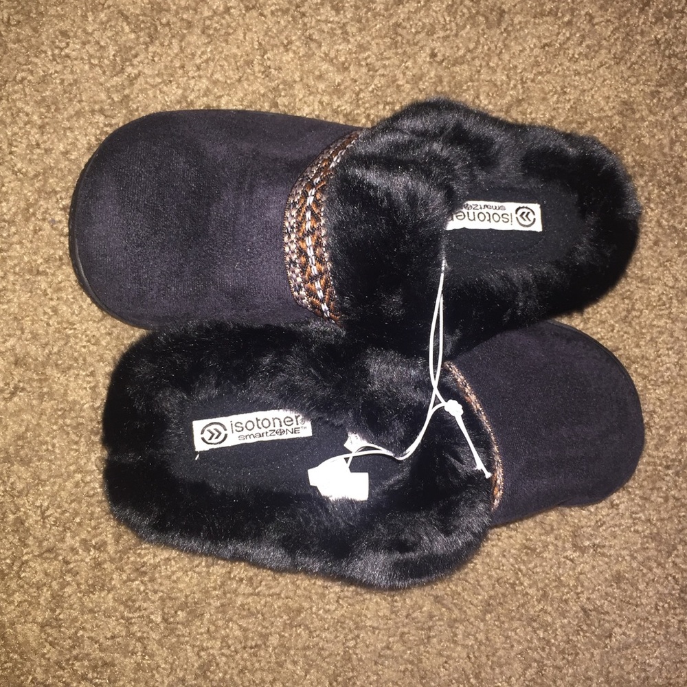 Brand New! Never worn Fall holiday fur slide shoes