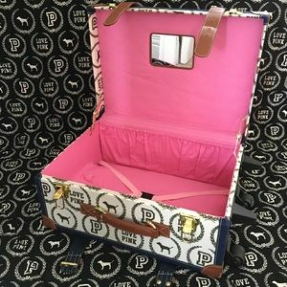 ISO vs pink suitcases luggage