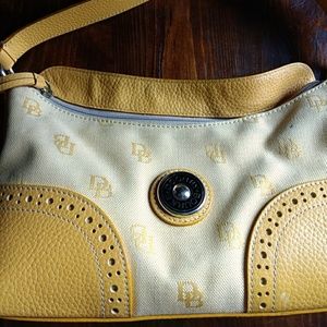 Dooney & Bourke
