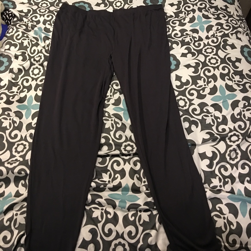⚡️ $5 FLASH $5 ⚡️Weatherproof Warm Layer 👖👖👖