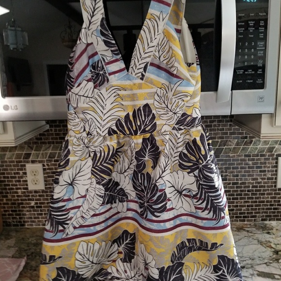 Dress - Picture 2 of 2