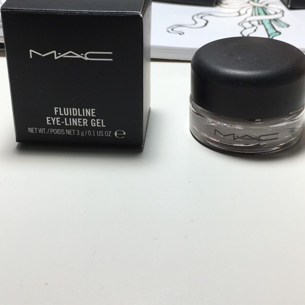 Eyeliner gel