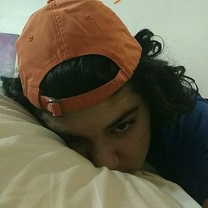 Meet your Posher, Carolina