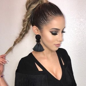 Earrings Black! Earrings Black!