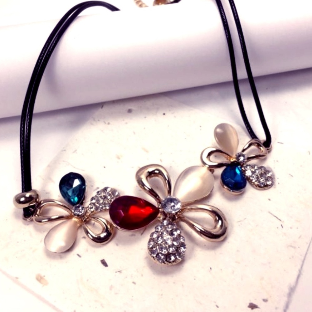 Bold Crystal Flower Necklace w/ Gold Accent