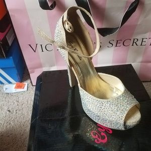 Platform peep toe heels