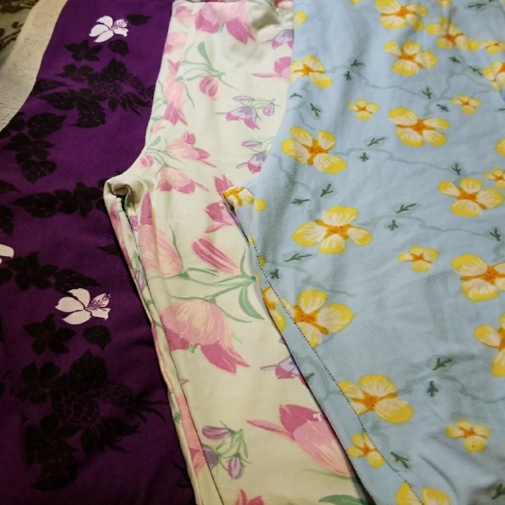Three pairs of floral buttery soft leggings