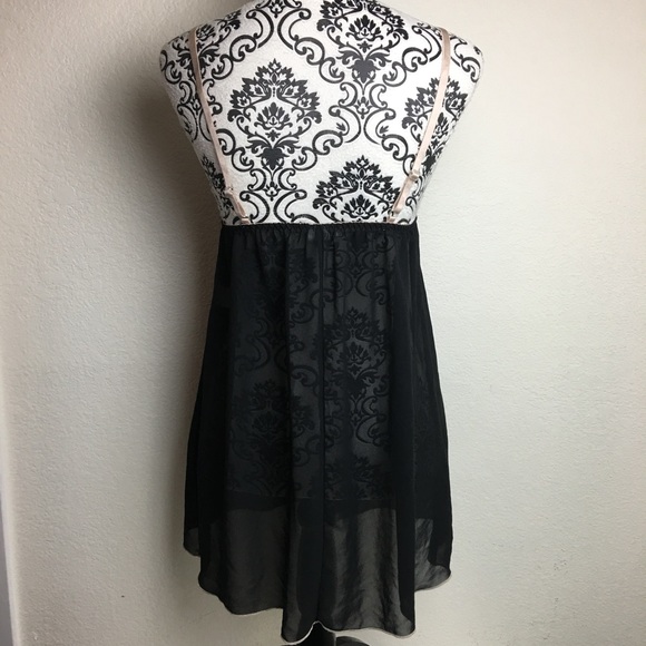 Macy's Pleated Babydoll Chemise by L.Donatella - Picture 3 of 3