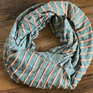 Infinity Scarf.