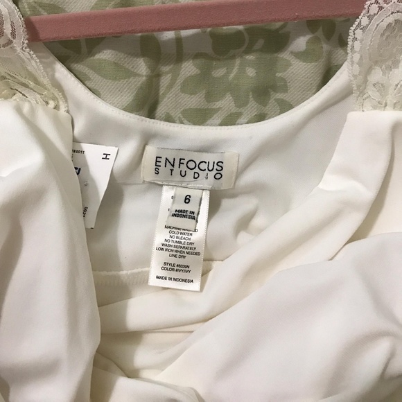 Dress - Picture 4 of 4