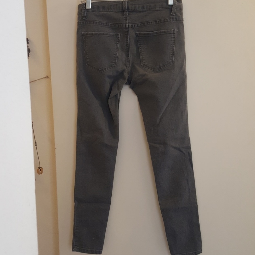 Forever 21 skinny jeans grey